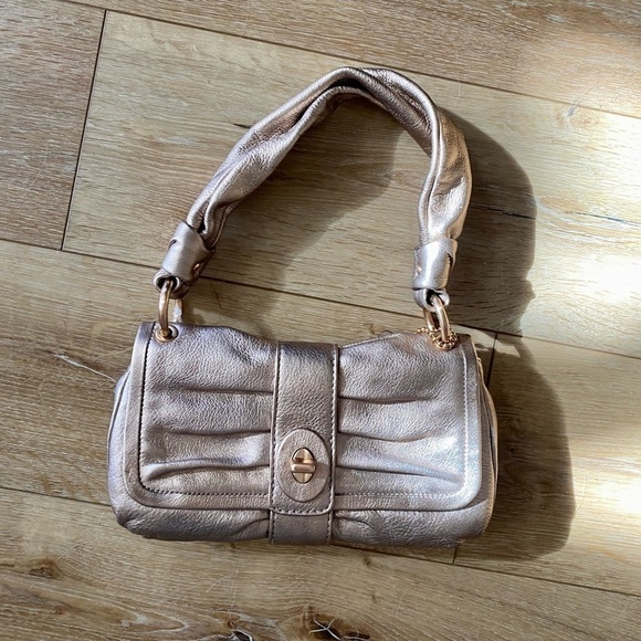 NWT Coach Handbag Platinum Gold Leather Shoulder Bag Purse Small - Picture 1 of 8
